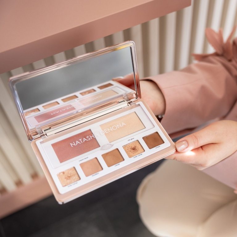 Make-up Artist Schulung Professionelle Make-up Artist Schulung mit individueller Anleitung und praktischen Tipps in Augsburg
